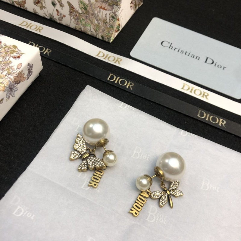 chr1st1an D10r earrings